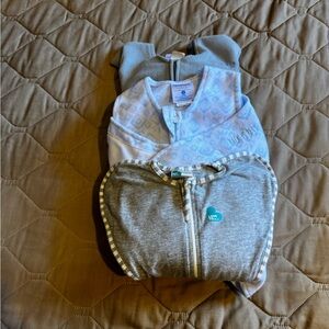 Halo and Swaddle Up Sleep Sacks Sizes Small to Medium Gender Neutral in EUC